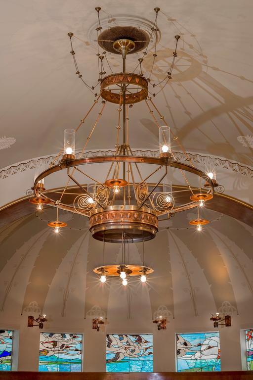 Hotel Okresni Dum Χράντεκ Κράλοβε Εξωτερικό φωτογραφία