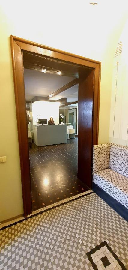 Hotel Okresni Dum Χράντεκ Κράλοβε Εξωτερικό φωτογραφία
